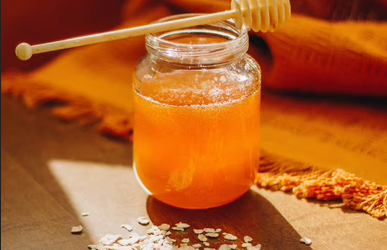 Madu: Manfaat, Kegunaan, dan Resiko Bagi Kesehatan